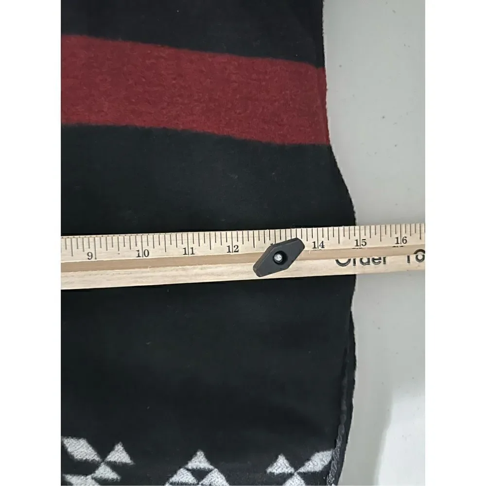 Me Jane Women's Faux Fur Tribal Aztec Wool Blend Vest Open Sweater Black Small